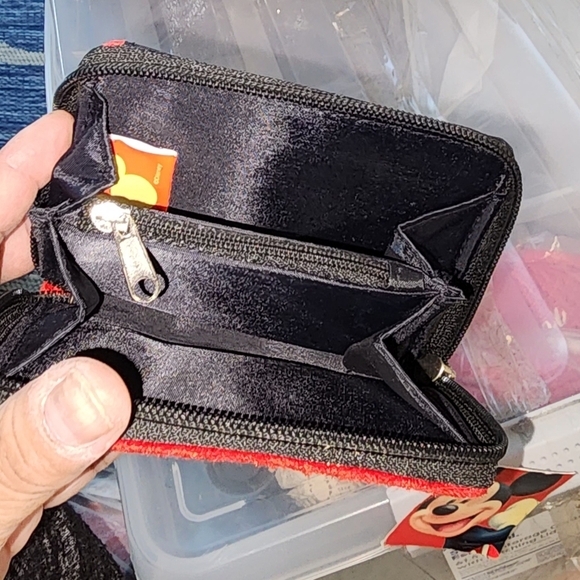 Wallet - Picture 3 of 7